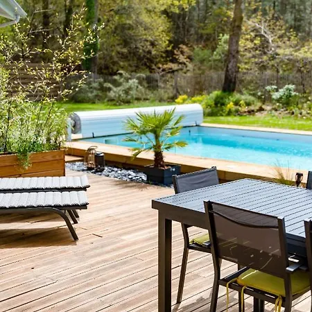 ☆magnifique Avec Piscine Spa☆ Sans Vis A Vis * מיוס
